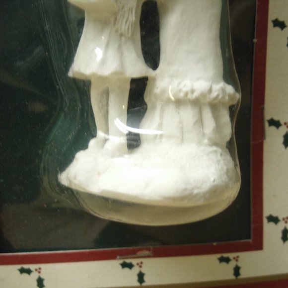 Village Accents Resin Victorian  Figures for Painting - Picture 15 of 16